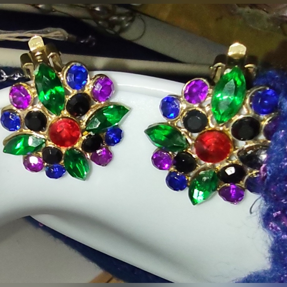 Colorful Festive Rhinestone Earrings Clip-ons